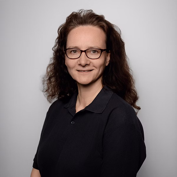 Dr med Iris Krosta